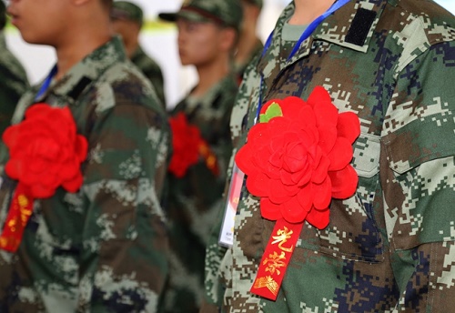 石家莊東華鐵路學(xué)校學(xué)生去當(dāng)兵保留學(xué)籍嗎？