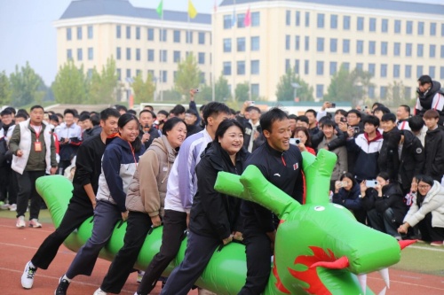 重磅利好！保定 8 個(gè)貧困縣學(xué)子就讀石家莊東華鐵路學(xué)校補(bǔ)助政策全解析