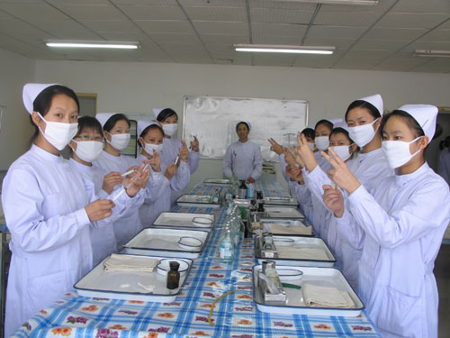 學(xué)習(xí)基礎(chǔ)差能到河北同仁醫(yī)學(xué)中專學(xué)校學(xué)醫(yī)嗎？